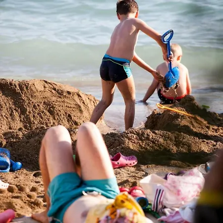 Appartement 3425-13 For 5 Pers In Duće